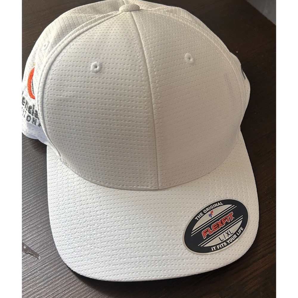 Men's Travis Mathew White Flex Fit Baseball Cap Hat Size XL Sports Golf